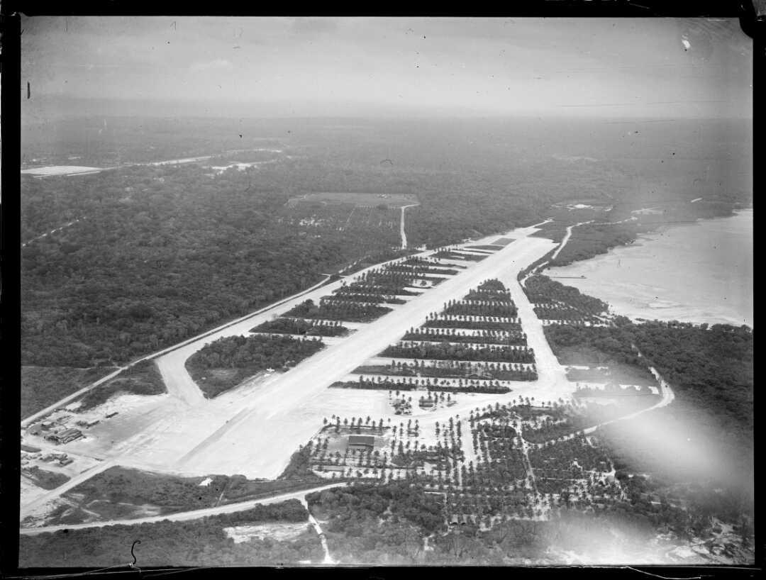 Pallikulo airstrip, Espiritu Santo, Vanuatu. Whites Aviation Ltd: Photographs. Ref: WA-01031-G. Alexander Turnbull Library, Wellington, New Zealand. </i><a href=